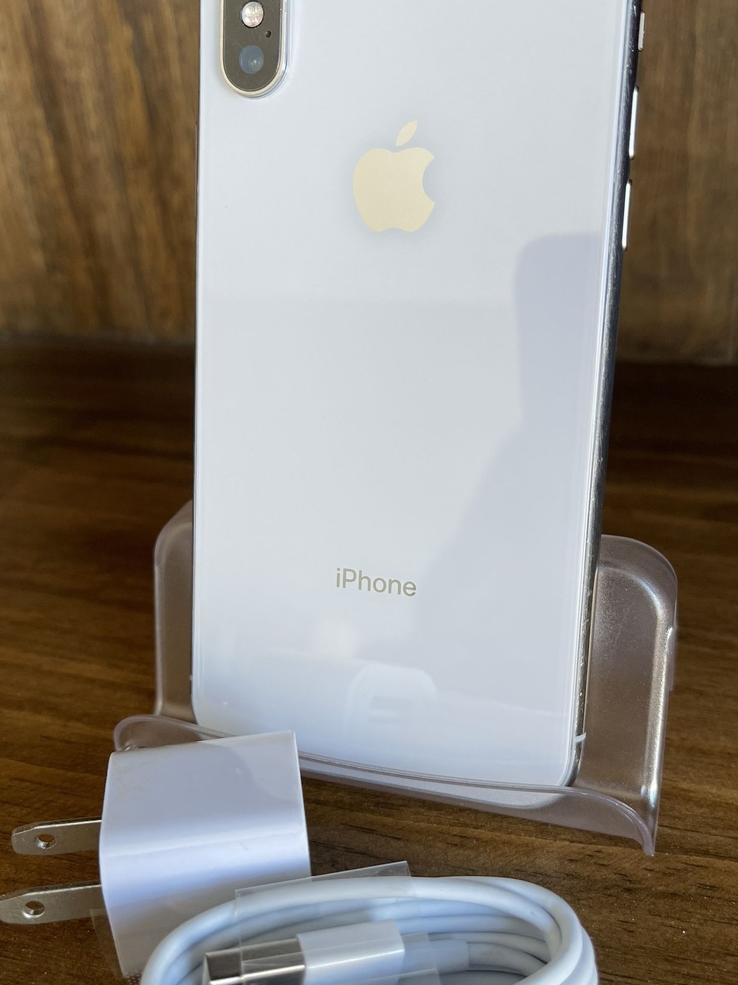 64gb Unlocked Silver iPhone X With Charger