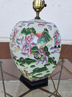 Chinese Rose warrior Jar / Lamp / Antique