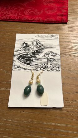 Natural stone jade and pearl