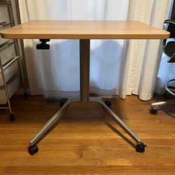 Adjustable Desk On Wheels