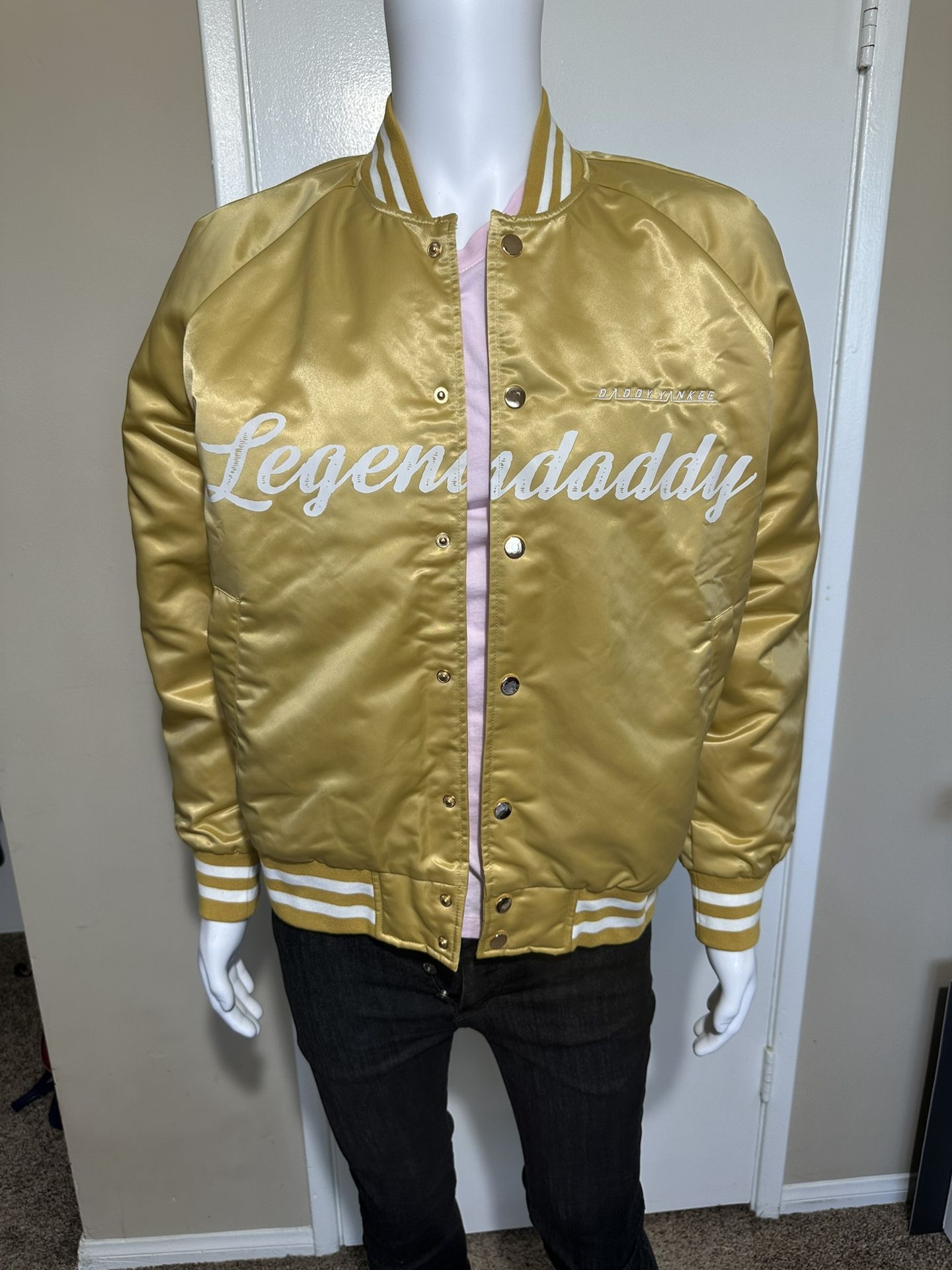 Daddy Yankee Tour Gold Bomber Jacket Size Medium