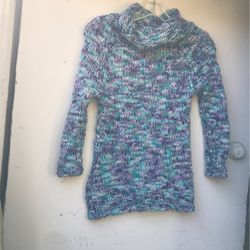 Sweater Size: 10/12 Small For Girls