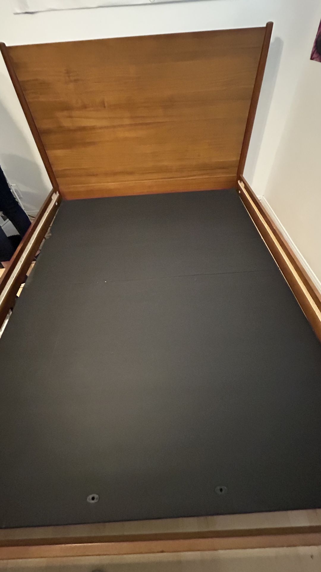Queen Base Ajustable! With Control ,Make An Offer Not Free