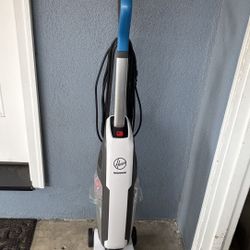 Hoover PowerDash Pet Hard Floor Cleaner Machine + Bottle of Cleaner