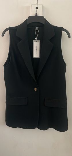 New woman’s blazer medium