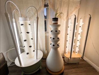 Hydroponic Gardens Tower Garden, Gardyn & Lettuce Grow