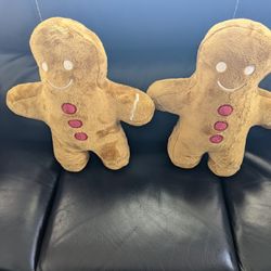 Two Gingerbread Men 