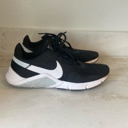 Nike Womens 8.5