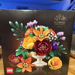 Lego botanicals flower arrangement
