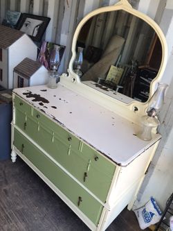 Beautiful Antique Solid Wood Dresser