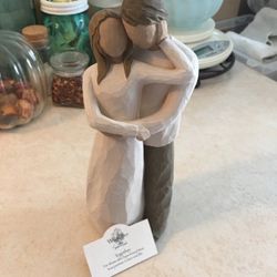 9” willow statue couple