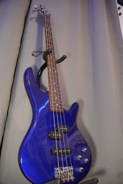 Ibanez Bass Guitar (GSR200)