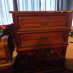 Dresser