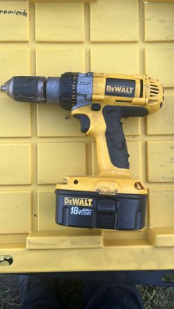 DeWalt drill - taladro deWalt