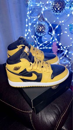 Kids Jordan 1 Retro High OG Size 2Y