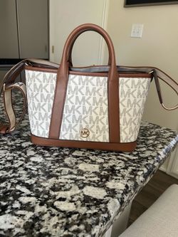 Michael Kors Crossbody Bag