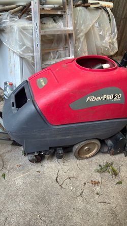 Walk behind commercial carpet cleaner
