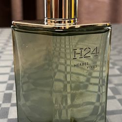 H24 Herbes Vives Hermes Eau De Parfum