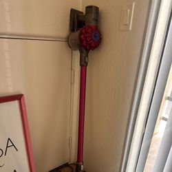 Dyson Vacuum 