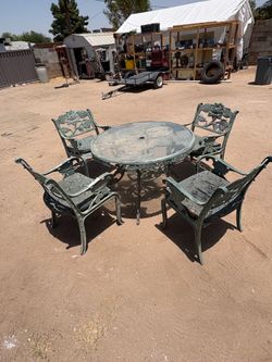 Dining set