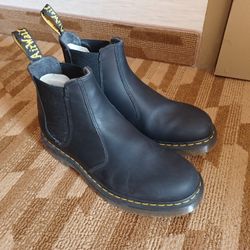 12 Men's 2976 Doc Marten's Chelsea Boots Wintergrip