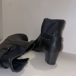 Black ankle boots with side zipper and round toe 2 inch heel