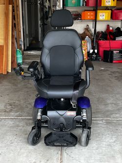 Merit Vision Sport Electric Wheelchair ( fully functioning!)