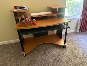 Desk on wheels
