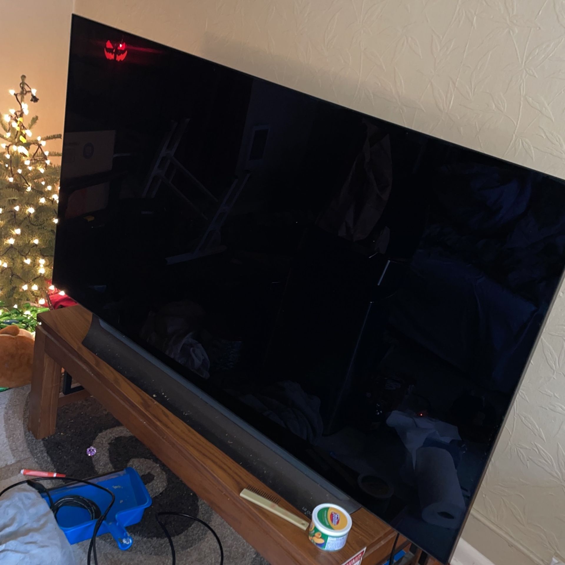 Perfect LG C8 65” Tv