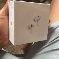 Airpods Pro 2nd Generation with Wireless Charging case (USB-C)