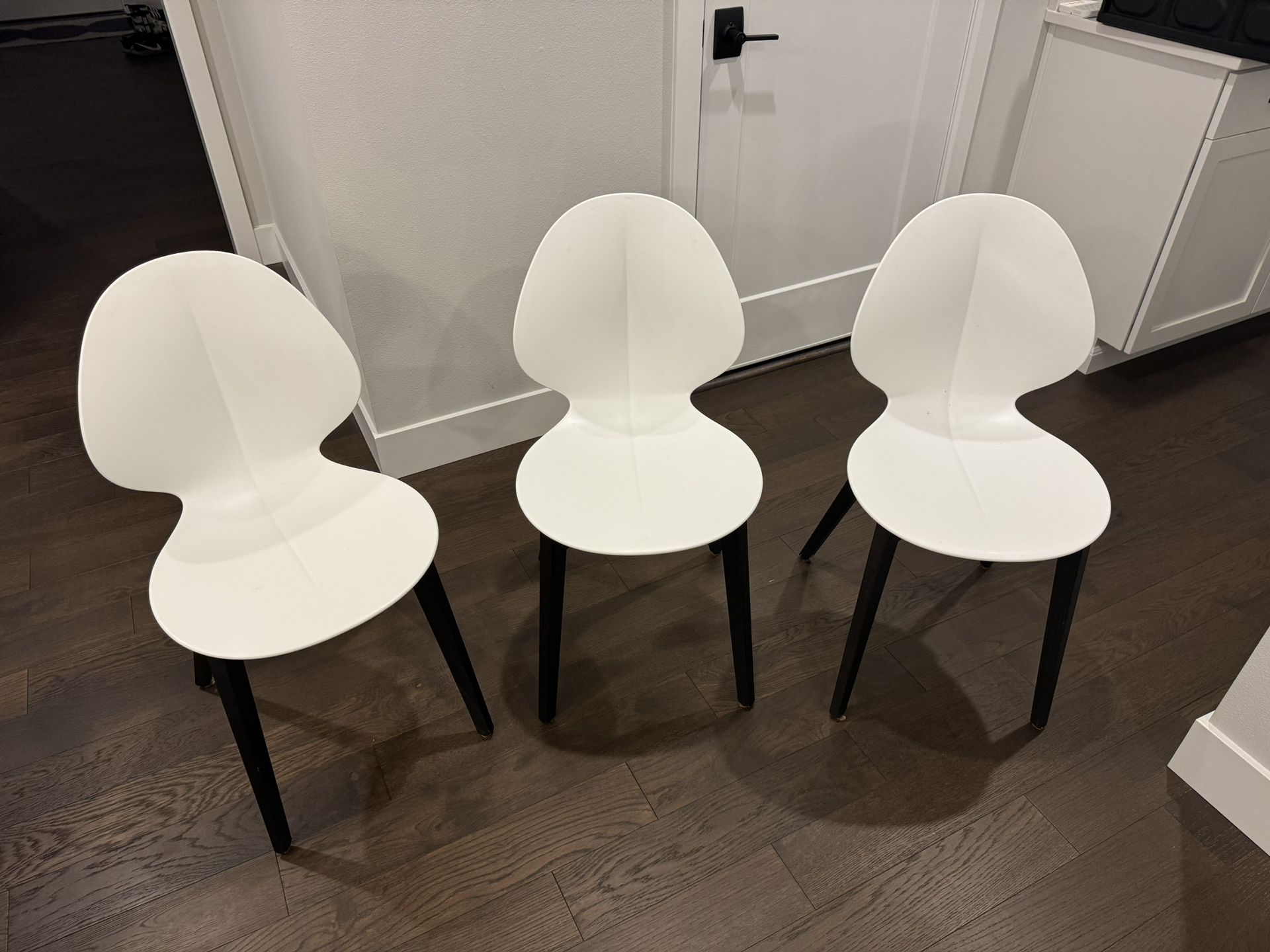 BASIL chairs / Dining chairs, Used
