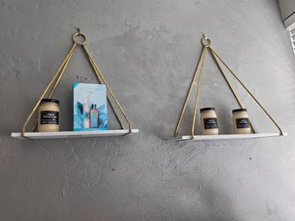 2 shelves