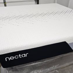 LIKE NEW! Nectar Premier King Mattress - Delivery Available