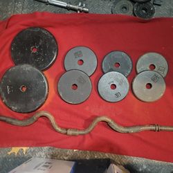 1" HOLE  EZCURL BAR   WITH. 75LBs.  
2-20s.  2- 7.5.  4-5s. 
11525 S HALSTED DUNKIN DONUTS/
7111.S WESTERN WALGREENS 
80$  CASH ONLY AS IS 