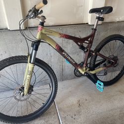 Women’s Specific, Specialized Mountain Bile With Full Suspention Overhauled