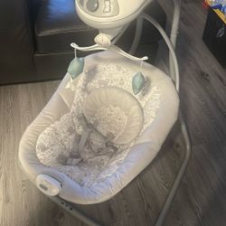 Baby swing