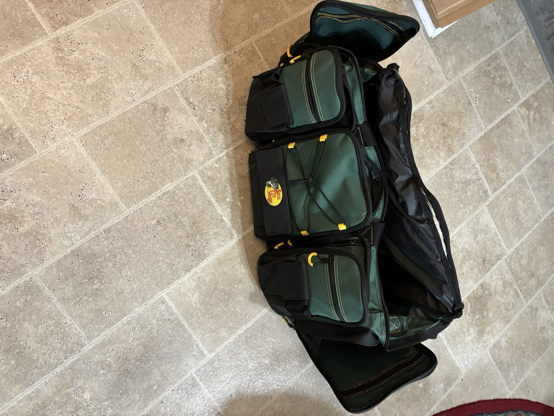 Large Bass Pro Magnum Fishing Tackle Bag/Excellent Condition 