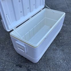 20 Qt. Igloo Cooler 
