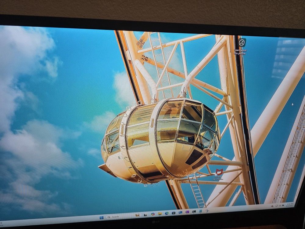 Nice LG FHD 32" Monitor