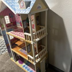 Doll House 