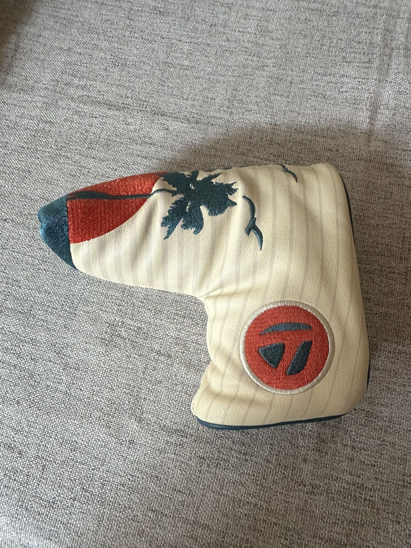Taylormade Beachfront Blade Putter Cover