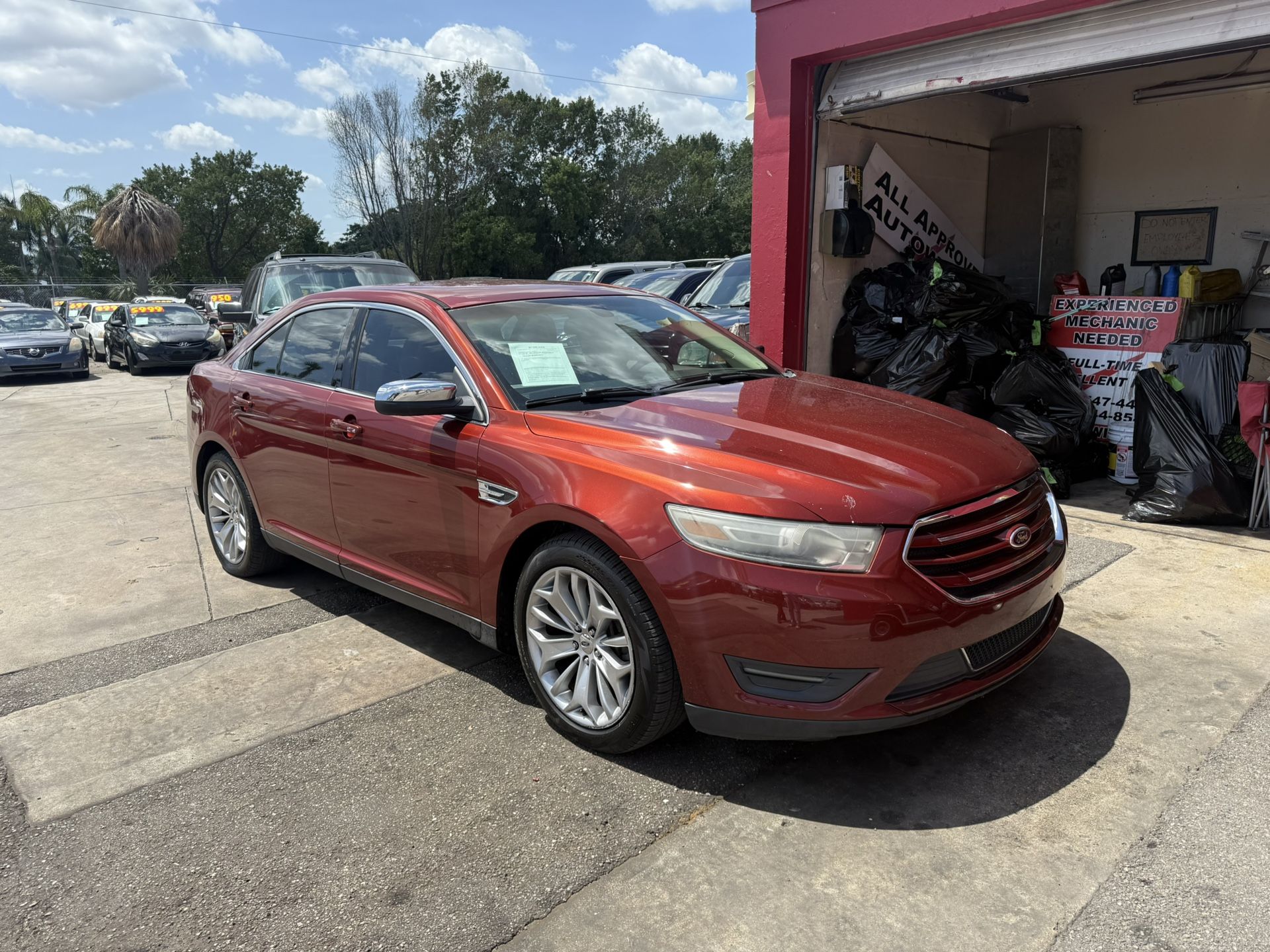 2014 Ford Taurus