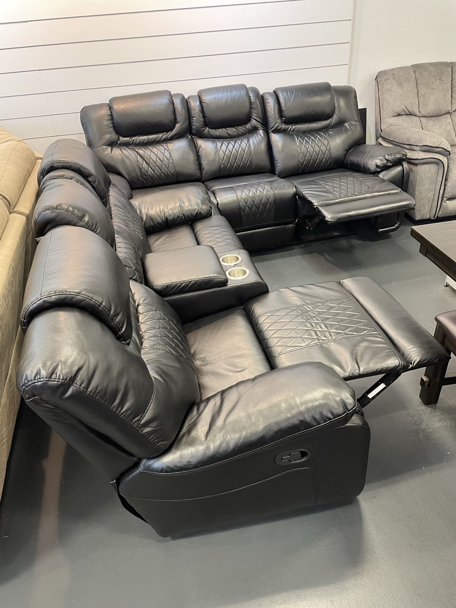 Going out of business sale. Santiago black leather reclining sofa and loveseat set now $1099. Easy finance option. Same-day delivery.