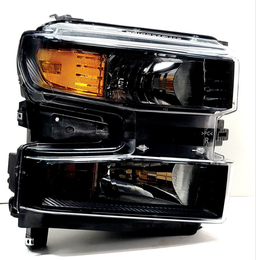 Healdlight For 2019-2022 Chevy Silverado 1500 Halogen  Headlamp Passenger Side