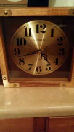 Mercedes clock