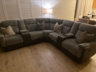Scout 3 Piece Motion Recliner Sectional - BRAND NEW