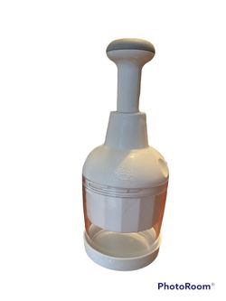 Pampered Chef Food Chopper