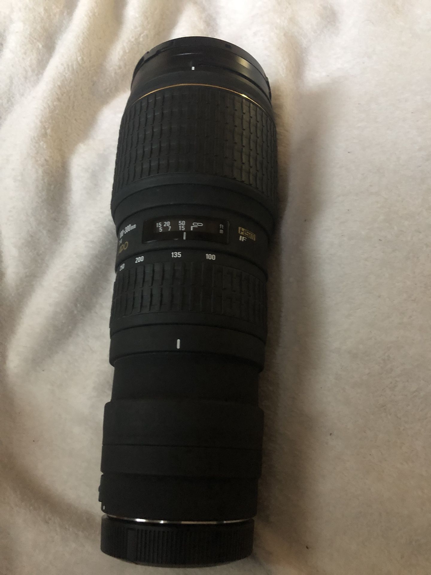 Camera Lens Sigma 100mm-300mm