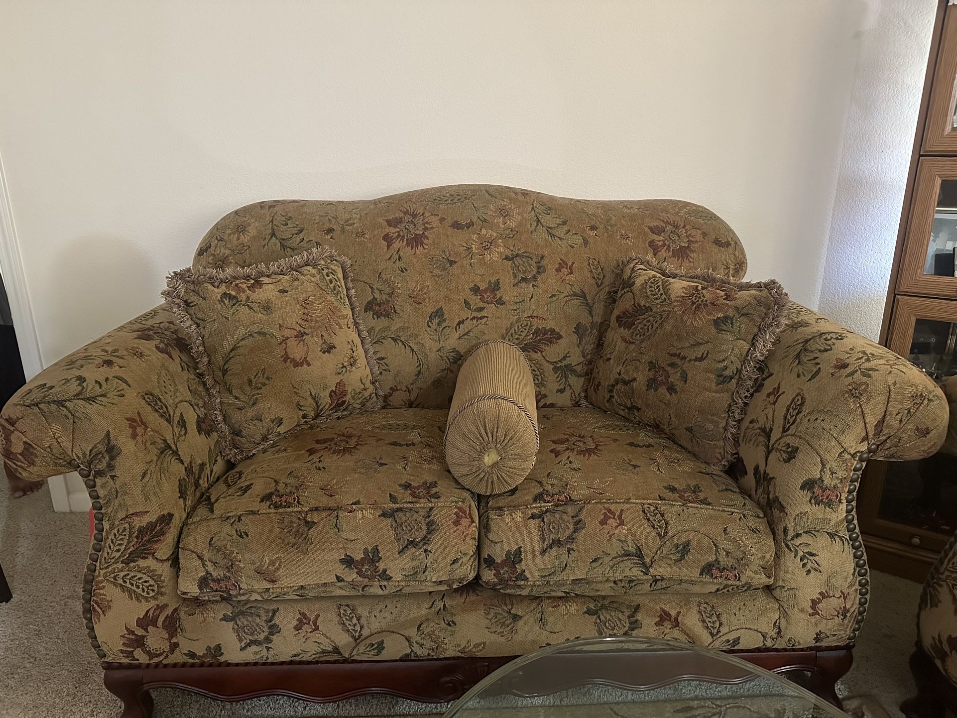 Sofa Set And Coffee Table