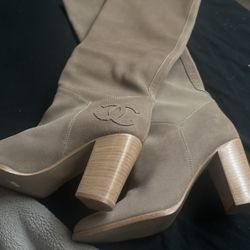 Suede Boots Chanel 